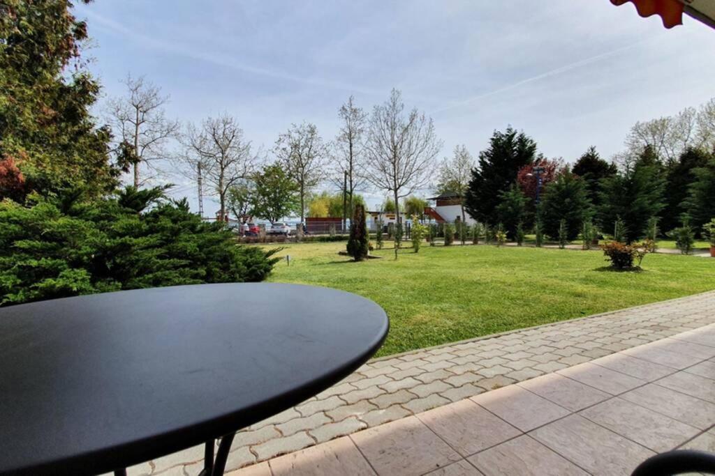 Igényes 4 fős apartman közvetlen a strandnál Apartamento Csopak Exterior foto